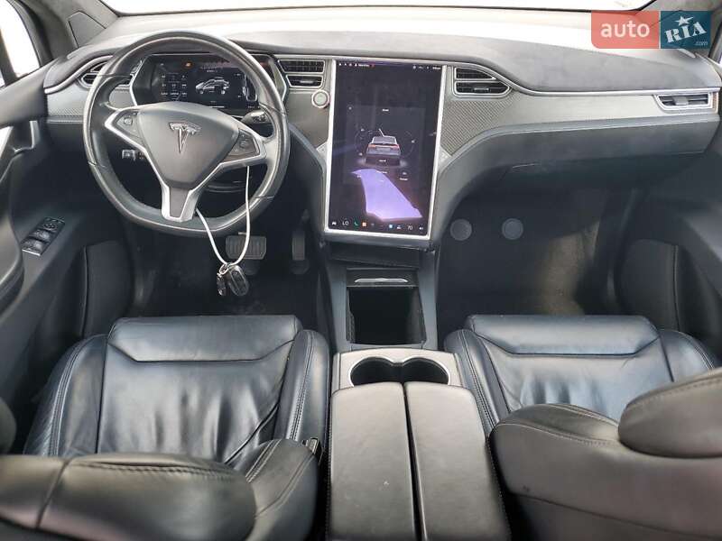 Внедорожник / Кроссовер Tesla Model X 2017 в Полтаве