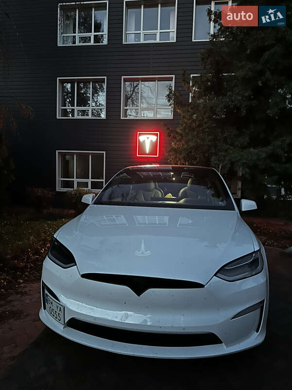 Внедорожник / Кроссовер Tesla Model X 2022 в Сумах