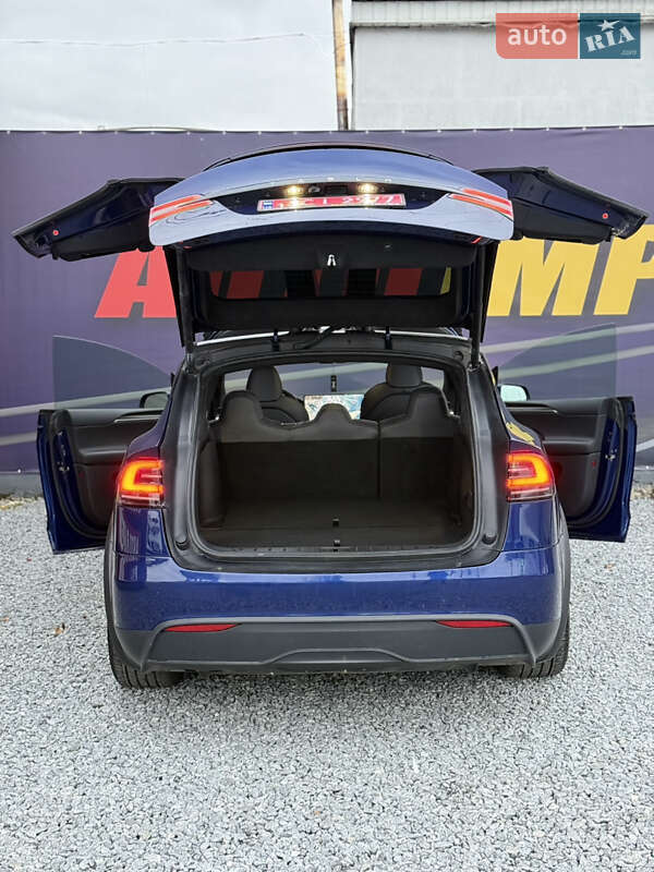 Позашляховик / Кросовер Tesla Model X 2023 в Стрию