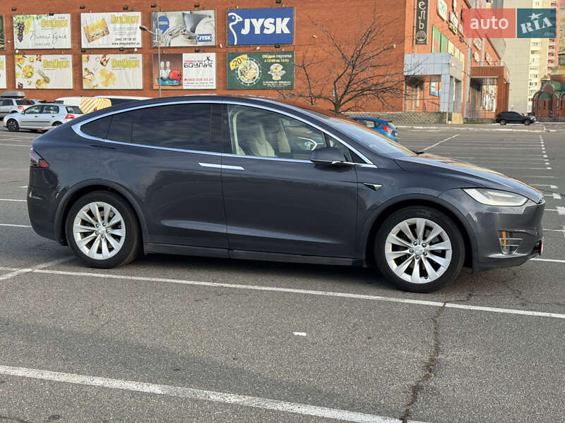Внедорожник / Кроссовер Tesla Model X 2018 в Киеве