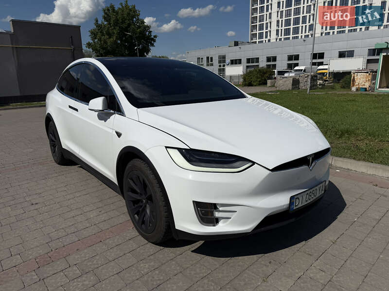Внедорожник / Кроссовер Tesla Model X 2016 в Ивано-Франковске