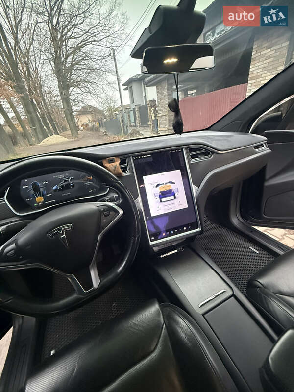Позашляховик / Кросовер Tesla Model X 2016 в Києві фото 6 Позашляховик / Кросовер Tesla Model X 2016 в Києві