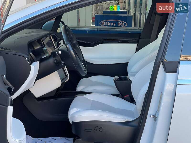 Позашляховик / Кросовер Tesla Model X 2020 в Одесі фото 21 Позашляховик / Кросовер Tesla Model X 2020 в Одесі