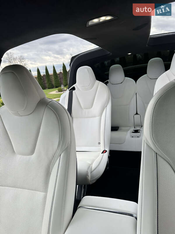 Позашляховик / Кросовер Tesla Model X 2022 в Тернополі