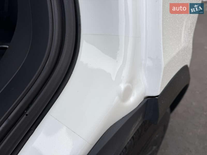 Позашляховик / Кросовер Tesla Model X 2019 в Умані