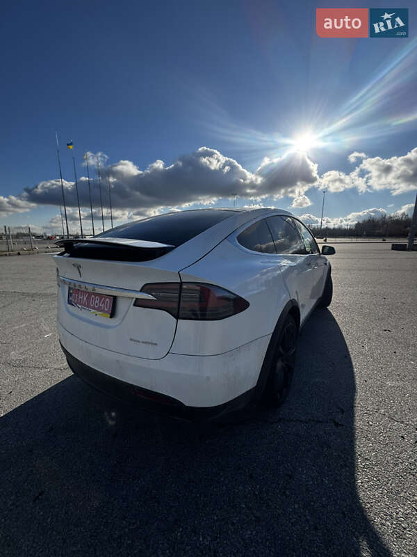 Позашляховик / Кросовер Tesla Model X 2019 в Львові фото 4 Позашляховик / Кросовер Tesla Model X 2019 в Львові