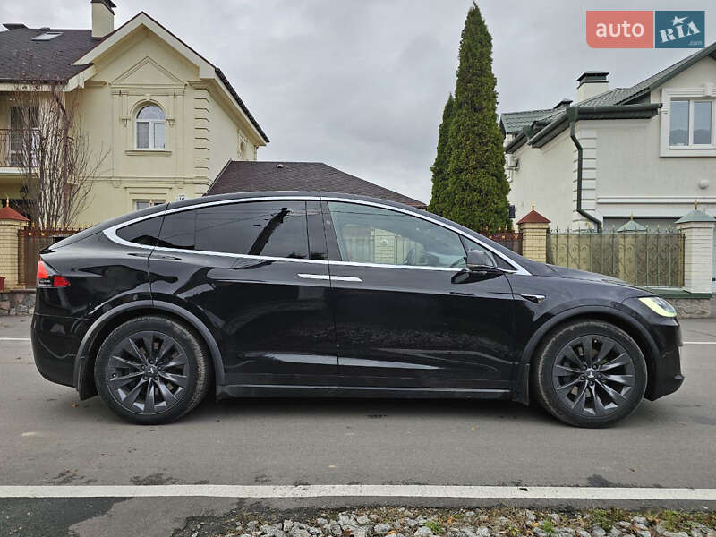 Внедорожник / Кроссовер Tesla Model X 2018 в Полтаве