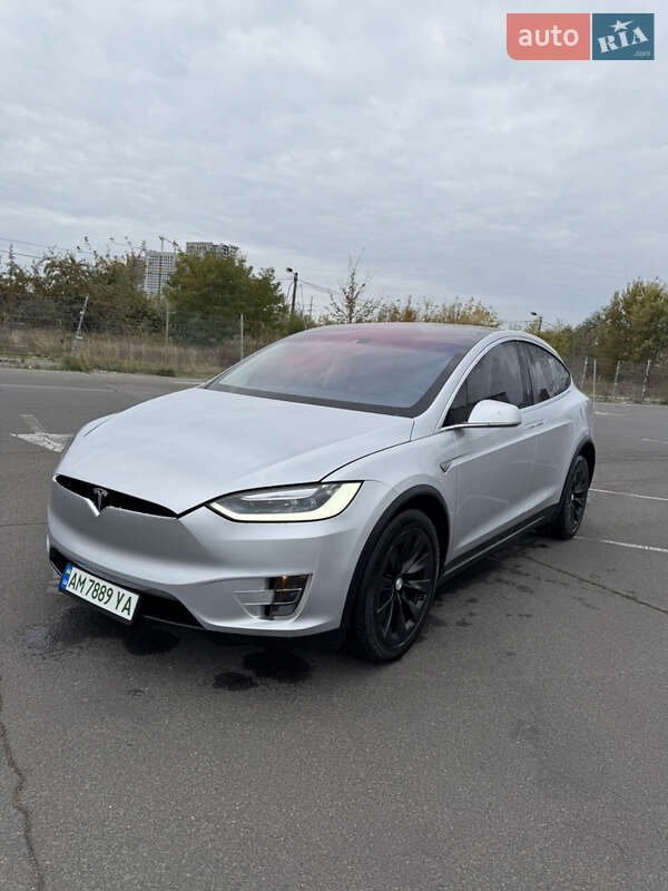 Tesla Model X 2016