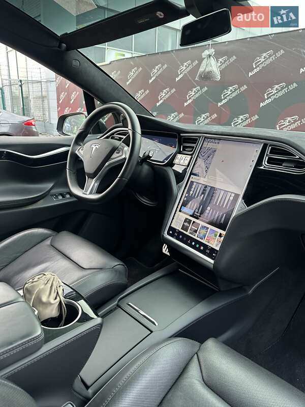Позашляховик / Кросовер Tesla Model X 2016 в Сумах