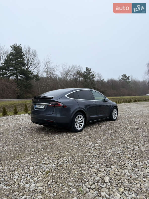 Позашляховик / Кросовер Tesla Model X 2016 в Львові фото 4 Позашляховик / Кросовер Tesla Model X 2016 в Львові