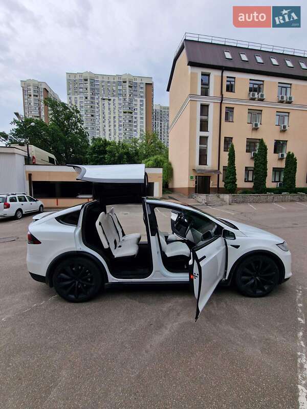 Внедорожник / Кроссовер Tesla Model X 2018 в Киеве