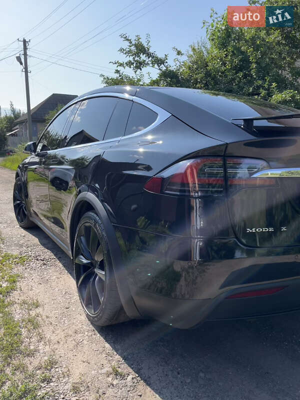 Внедорожник / Кроссовер Tesla Model X 2018 в Киеве