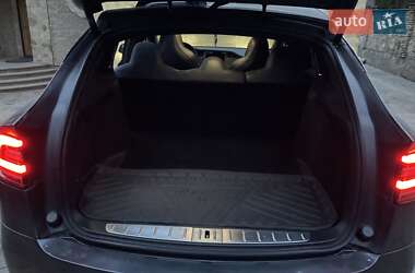 Внедорожник / Кроссовер Tesla Model X 2019 в Ровно