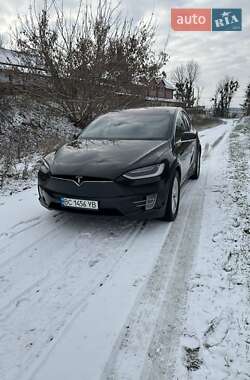 Внедорожник / Кроссовер Tesla Model X 2017 в Золочеве