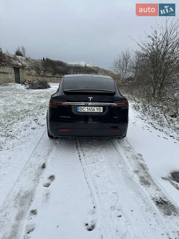 Внедорожник / Кроссовер Tesla Model X 2017 в Золочеве фото 7 Внедорожник / Кроссовер Tesla Model X 2017 в Золочеве