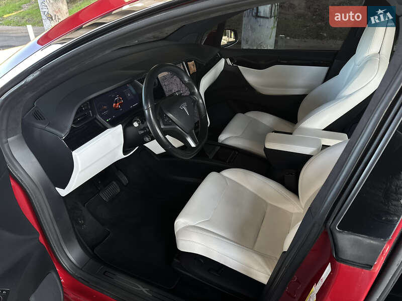 Внедорожник / Кроссовер Tesla Model X 2018 в Одессе фото 12 Внедорожник / Кроссовер Tesla Model X 2018 в Одессе
