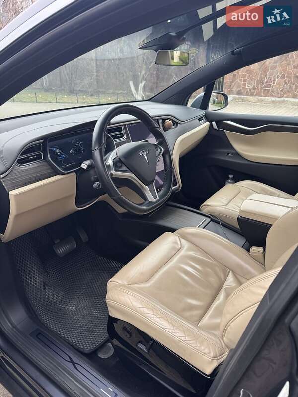 Внедорожник / Кроссовер Tesla Model X 2016 в Киеве фото 7 Внедорожник / Кроссовер Tesla Model X 2016 в Киеве