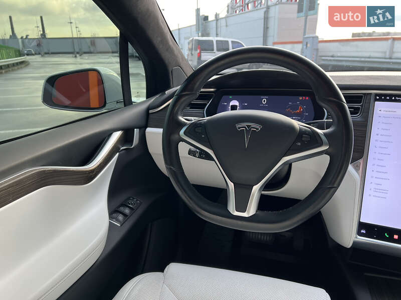 Внедорожник / Кроссовер Tesla Model X 2016 в Киеве фото 35 Внедорожник / Кроссовер Tesla Model X 2016 в Киеве