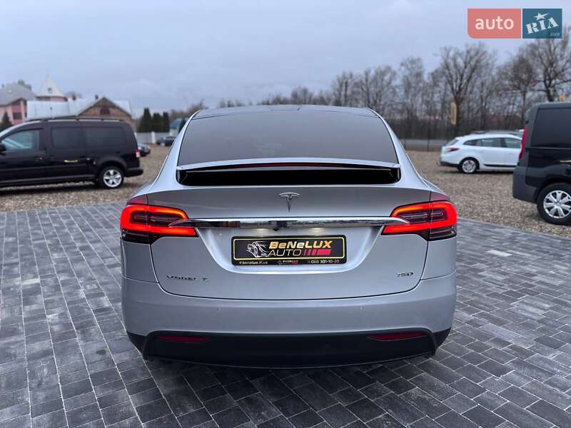 Внедорожник / Кроссовер Tesla Model X 2018 в Коломые