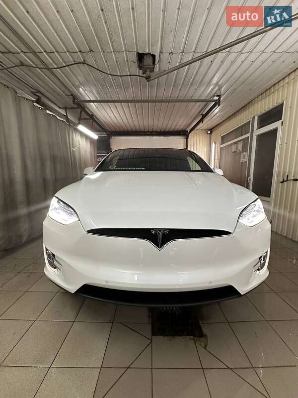 Внедорожник / Кроссовер Tesla Model X 2016 в Изюме фото Внедорожник / Кроссовер Tesla Model X 2016 в Изюме