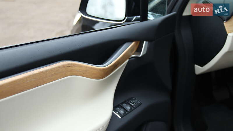 Внедорожник / Кроссовер Tesla Model X 2018 в Житомире фото 37 Внедорожник / Кроссовер Tesla Model X 2018 в Житомире