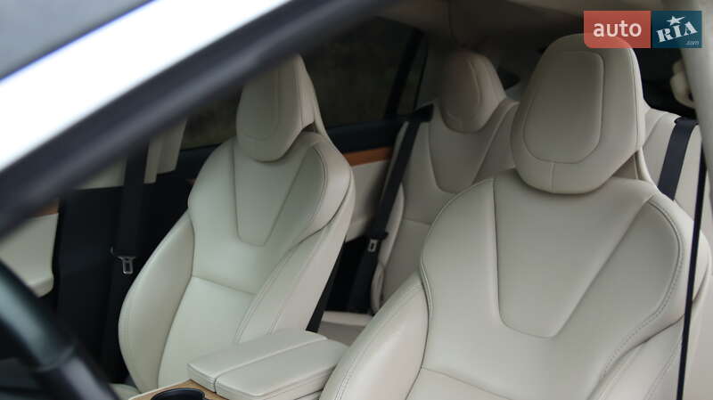 Внедорожник / Кроссовер Tesla Model X 2018 в Житомире фото 42 Внедорожник / Кроссовер Tesla Model X 2018 в Житомире