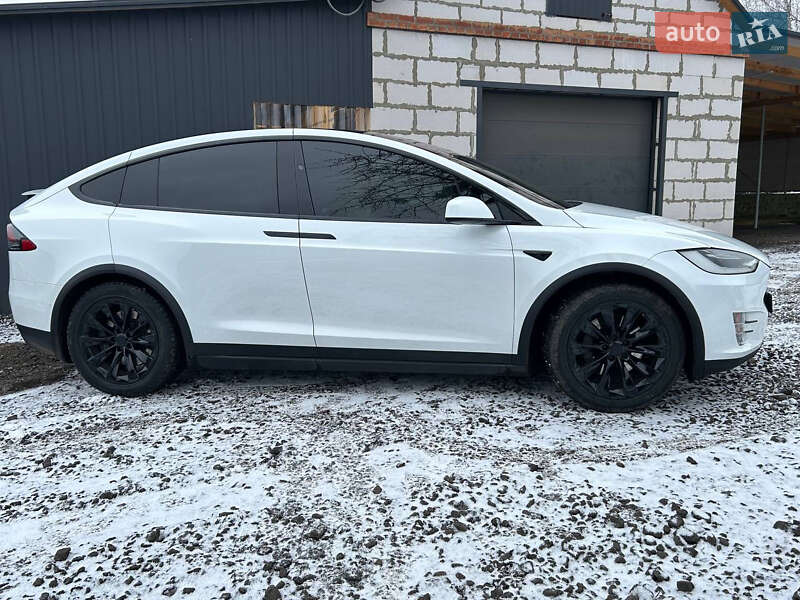 Позашляховик / Кросовер Tesla Model X 2018 в Харкові