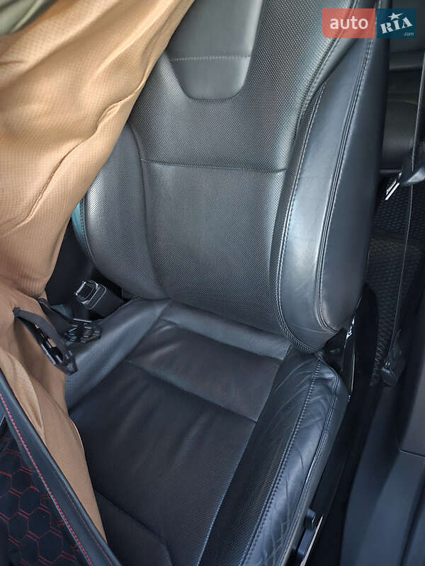 Позашляховик / Кросовер Tesla Model X 2016 в Харкові