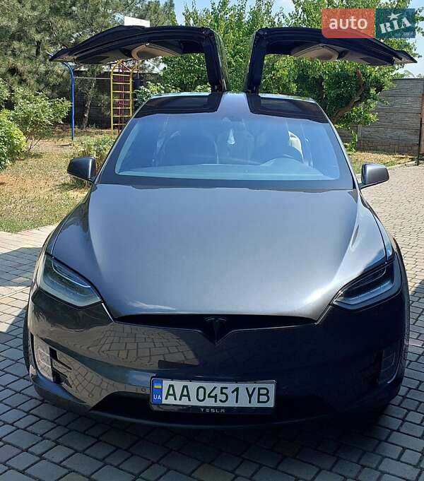 Tesla Model X 2016