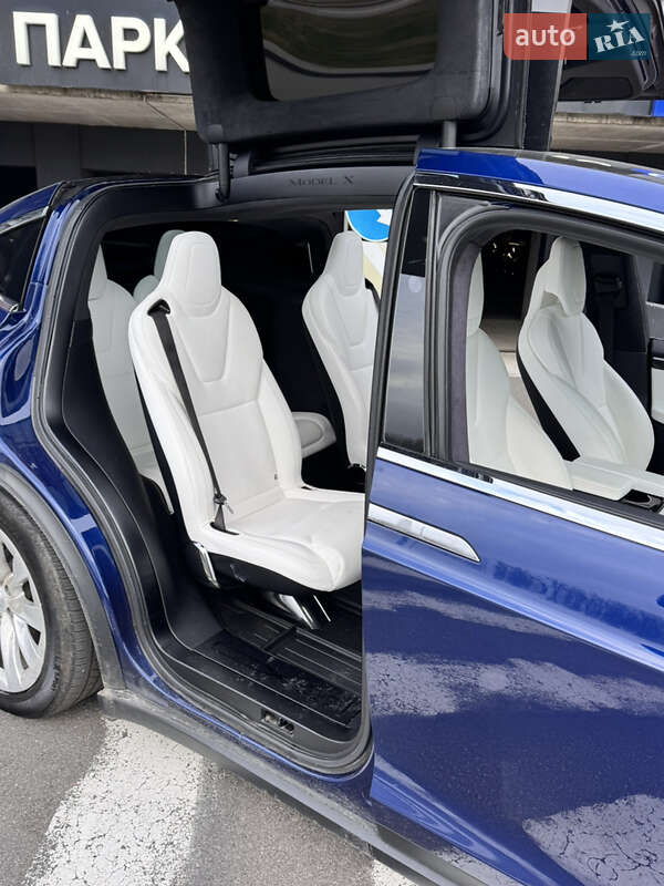 Внедорожник / Кроссовер Tesla Model X 2017 в Киеве