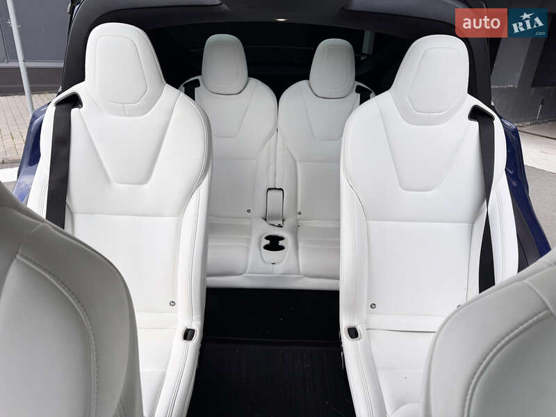 Внедорожник / Кроссовер Tesla Model X 2017 в Киеве