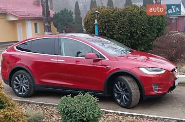 Позашляховик / Кросовер Tesla Model X 2017 в Стрию