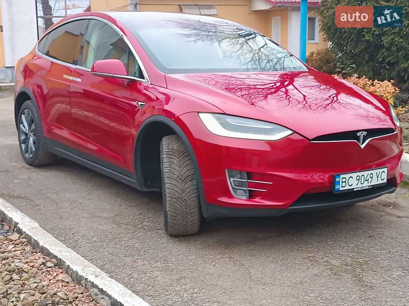 Внедорожник / Кроссовер Tesla Model X 2017 в Стрые