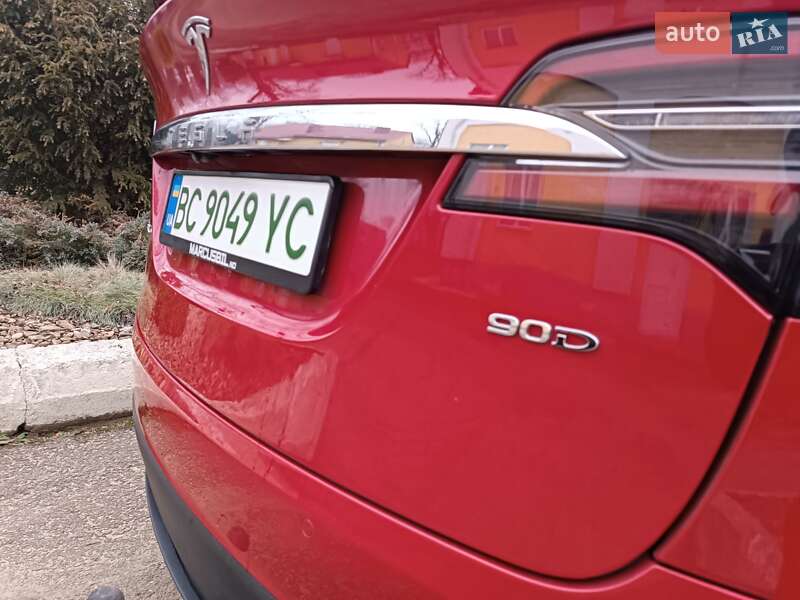 Внедорожник / Кроссовер Tesla Model X 2017 в Стрые