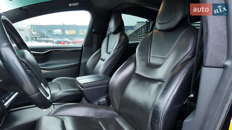 Внедорожник / Кроссовер Tesla Model X 2016 в Киеве