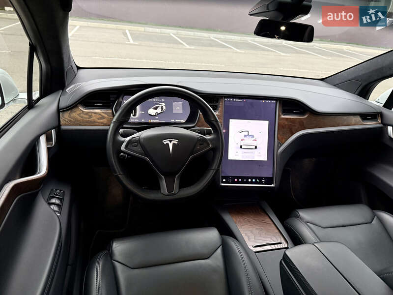Позашляховик / Кросовер Tesla Model X 2019 в Умані