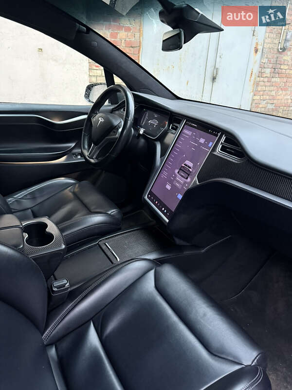 Внедорожник / Кроссовер Tesla Model X 2017 в Киеве