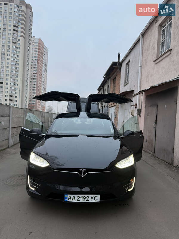 Внедорожник / Кроссовер Tesla Model X 2017 в Киеве