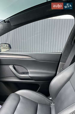 Внедорожник / Кроссовер Tesla Model X 2023 в Харькове