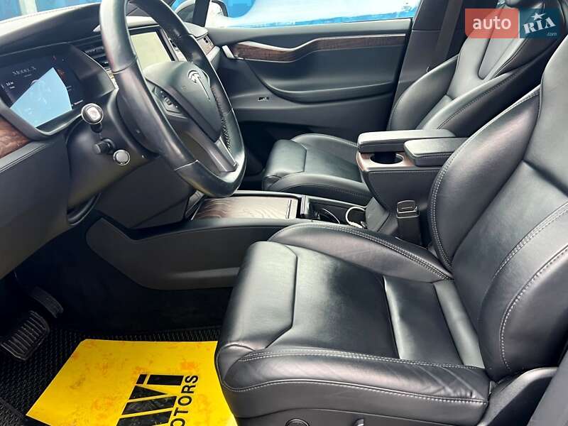 Внедорожник / Кроссовер Tesla Model X 2019 в Киеве