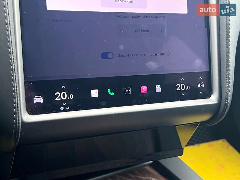 Внедорожник / Кроссовер Tesla Model X 2019 в Киеве