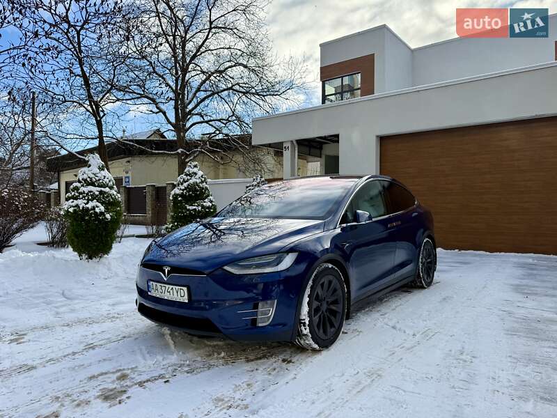 Внедорожник / Кроссовер Tesla Model X 2018 в Киеве