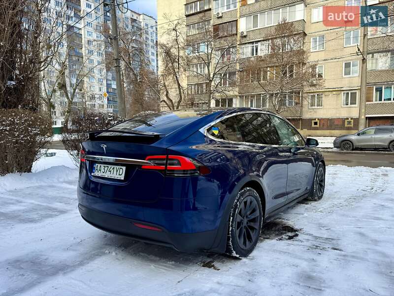 Внедорожник / Кроссовер Tesla Model X 2018 в Киеве