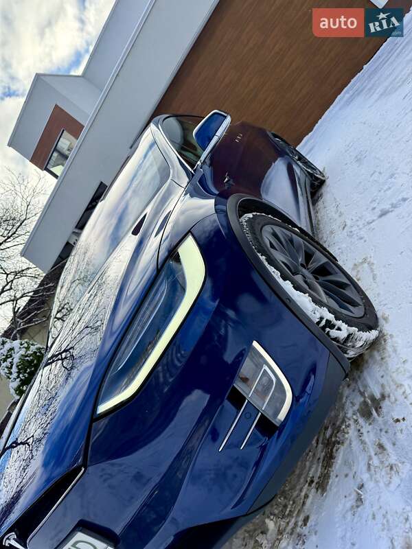 Внедорожник / Кроссовер Tesla Model X 2018 в Киеве