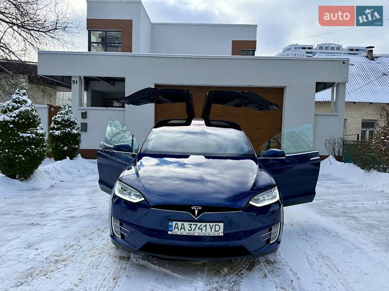 Внедорожник / Кроссовер Tesla Model X 2018 в Киеве