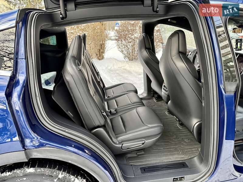 Внедорожник / Кроссовер Tesla Model X 2018 в Киеве