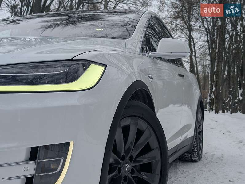 Позашляховик / Кросовер Tesla Model X 2017 в Києві фото 4 Позашляховик / Кросовер Tesla Model X 2017 в Києві