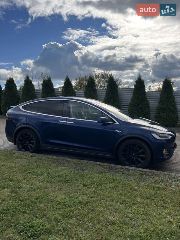 Внедорожник / Кроссовер Tesla Model X 2016 в Львове