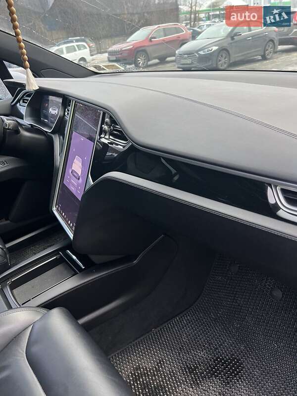 Внедорожник / Кроссовер Tesla Model X 2016 в Киеве