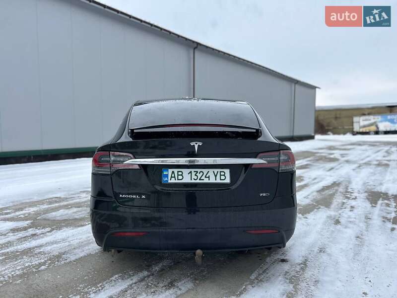 Позашляховик / Кросовер Tesla Model X 2017 в Вінниці